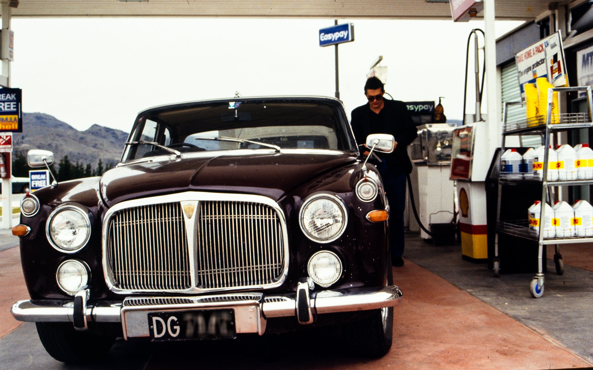 Rover P5B Coupé at a gas station in the South Island of New Zealand