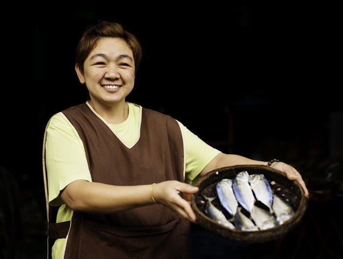 selling fish at Muang Mai Market in Chiang Mai