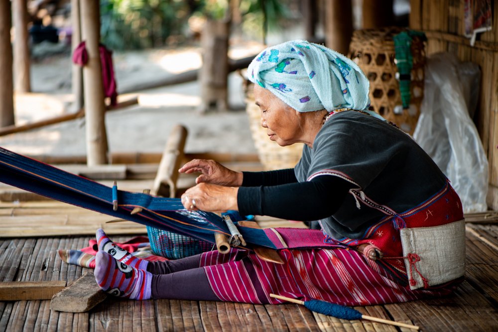 KAren Grandma Weaving during a Chiang Mai Photo Workshop, Thailand. camera settings 