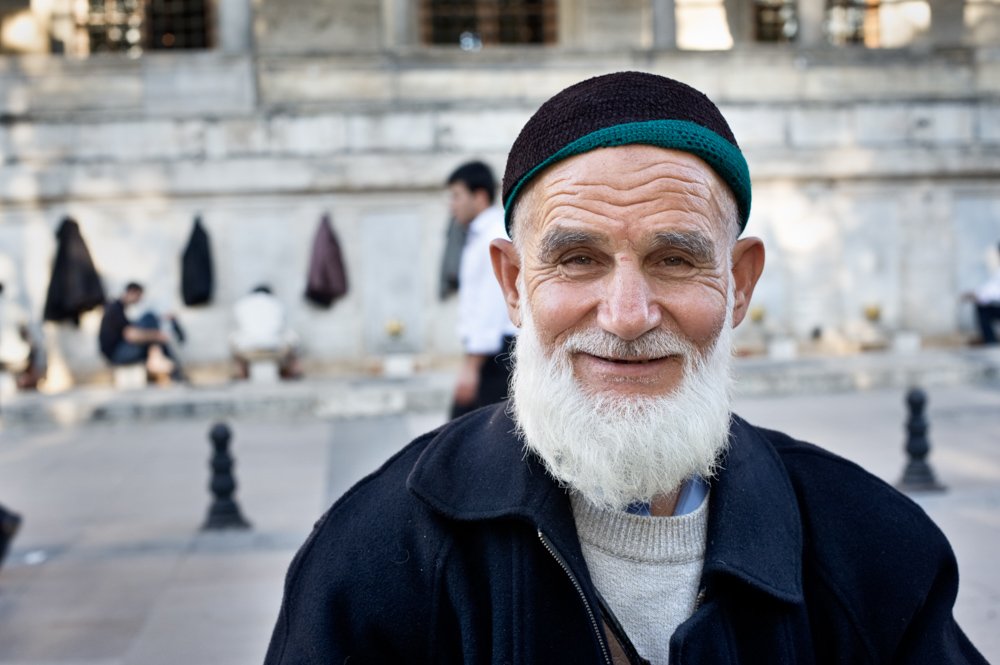 25 Valuable Tips For The Best Travel Photography Portraits Senior Turkish Man