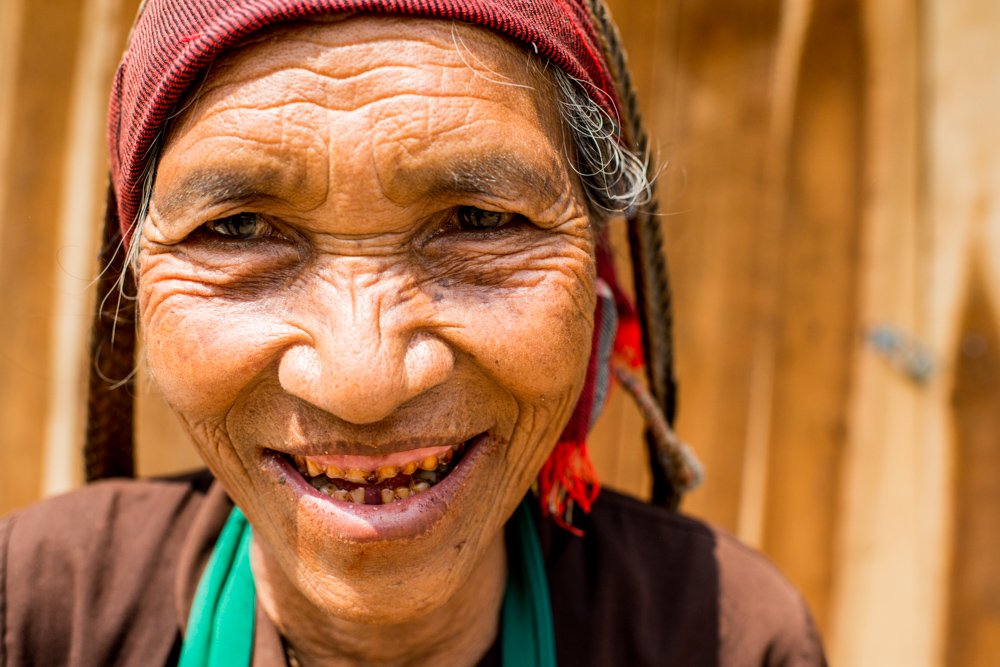 25 Valuable Tips For The Best Travel Photography PortraitsLoikaw, Myanmar