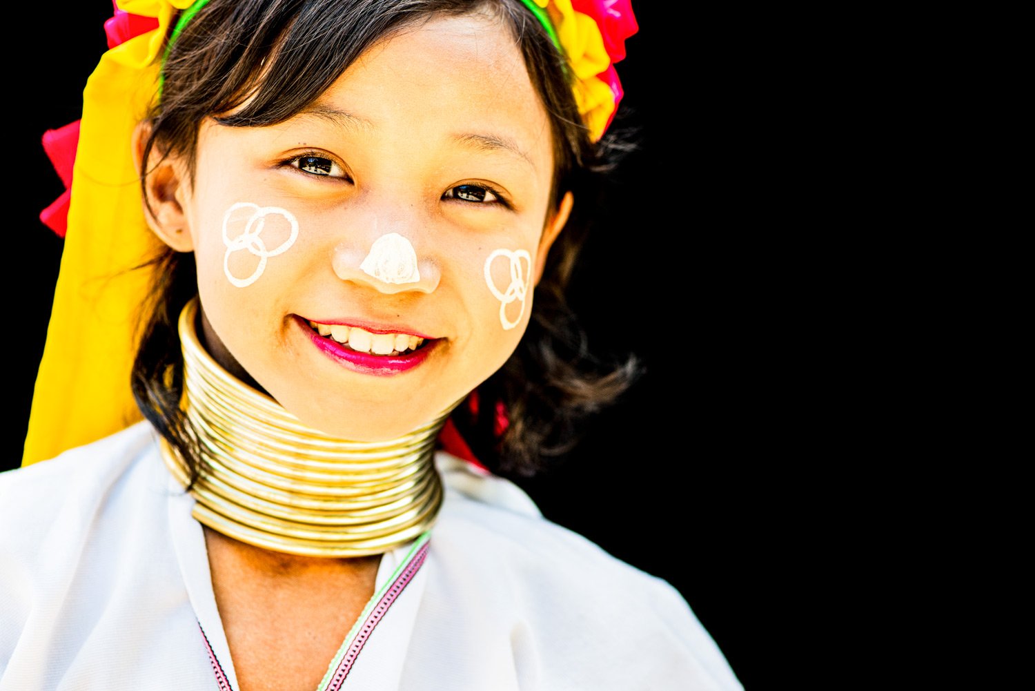 Portfolio of KevinLJ © Kevin Landwer-Johan Happy Kayan Long Neck Girl Thailand