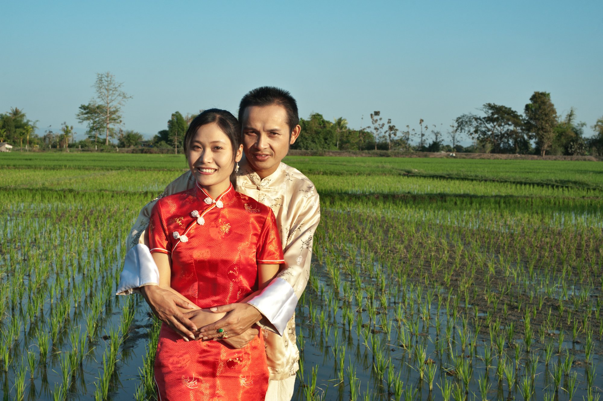 Asian Couple in the Fields - storytelling with digital photos