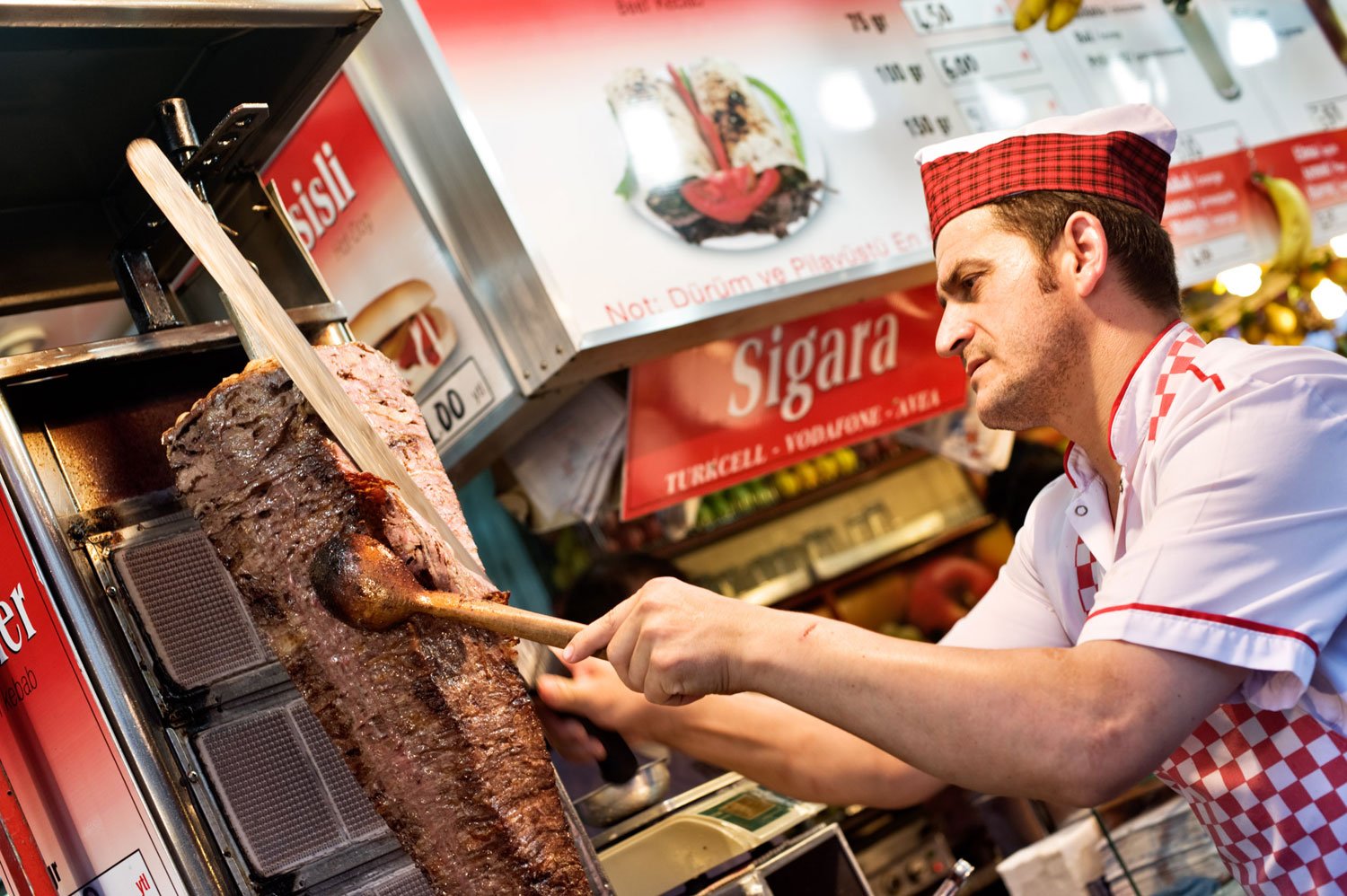 kebab chef environmental portrait © Kevin Landwer-Johan